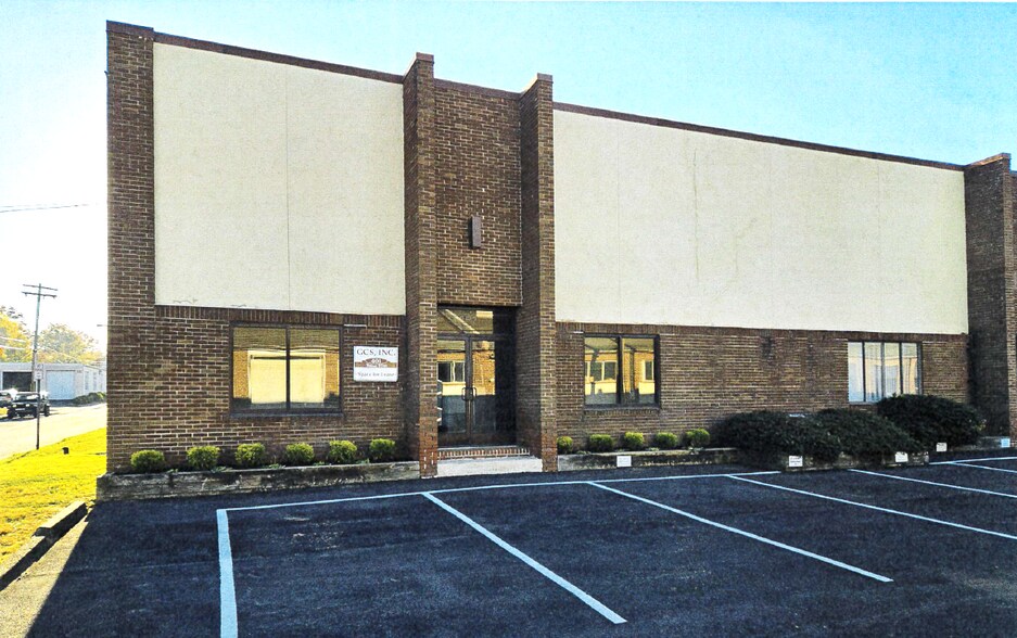 More Photos Of 403 Elm Ave, North Wales Warehouse For Sale