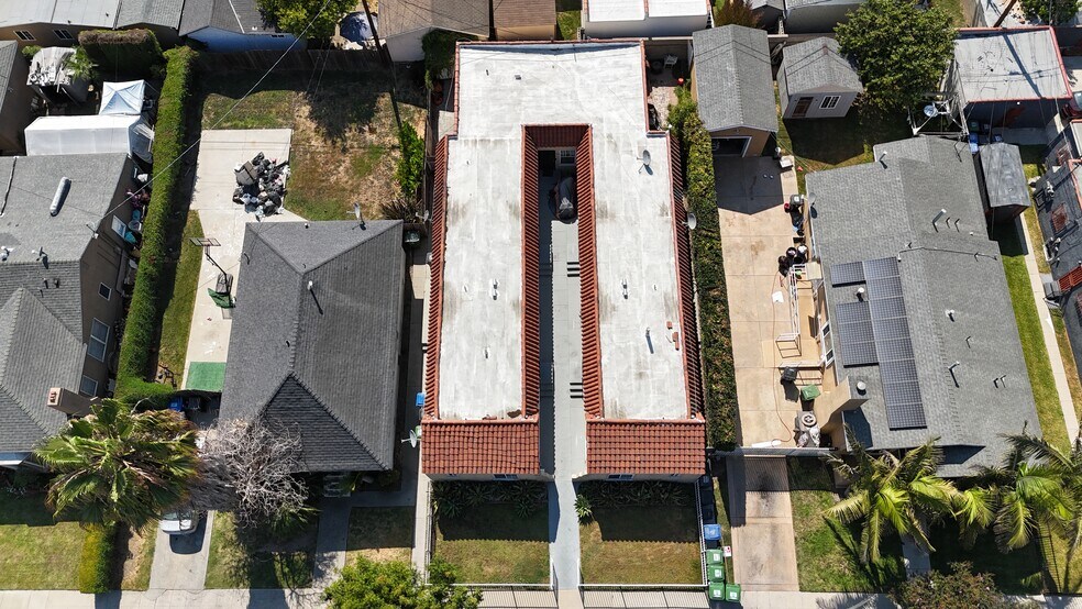 More Photos Of 5911 S Wilton Pl, Los Angeles Apartments For Sale