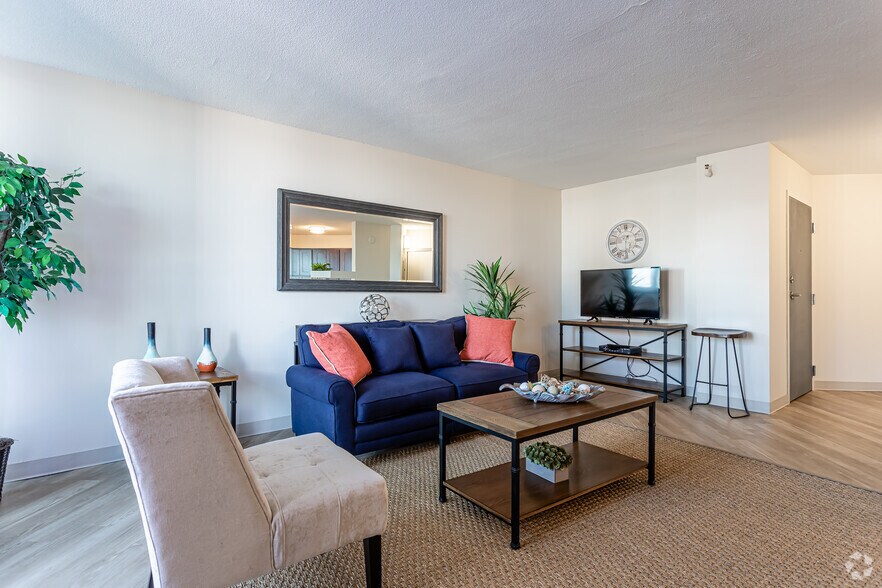 More Photos Of 10 Chestnut St, Springfield Multifamily For Sale