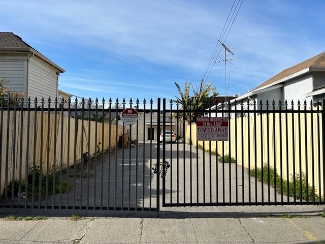 More Photos Of 410-412 E Santa Clara St, San Jose Storefront For Lease