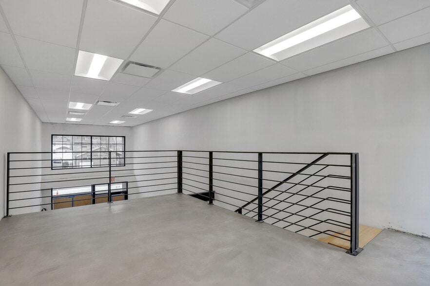 More Photos Of 719-723 Forest Ave, Staten Island Storefront For Lease