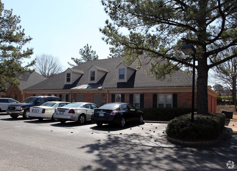 More Photos Of 2032 Exeter Rd, Germantown Office For Lease