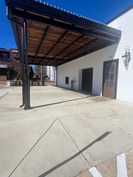 More Photos Of 2445 Highway 51, Hernando Restaurant For Lease