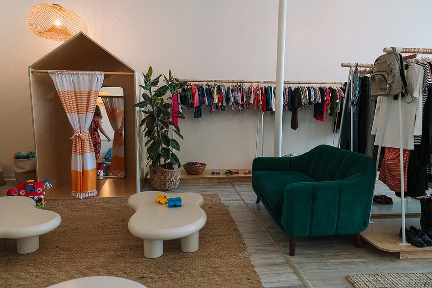 More Photos Of 1-7 4th St, Petaluma Storefront Retail Office For Lease