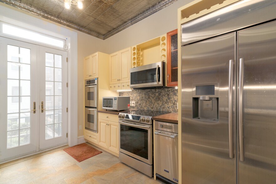 More Photos Of 338 W 71st St, New York Apartments For Sale