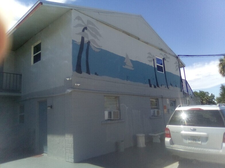 More Photos Of 8800 US Highway 1, Micco Hospitality For Sale