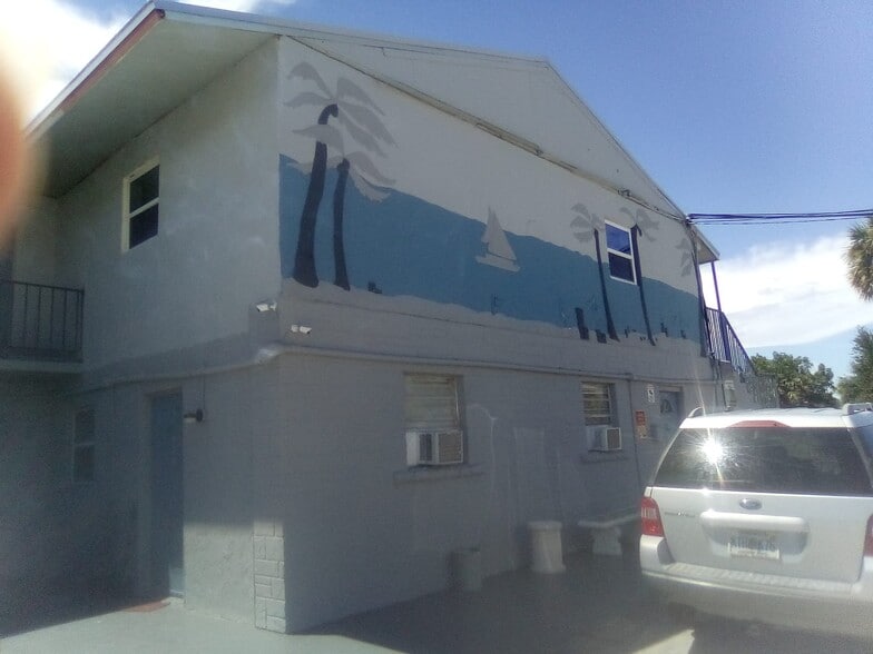 More Photos Of 8800 US Highway 1, Micco Hotel For Sale