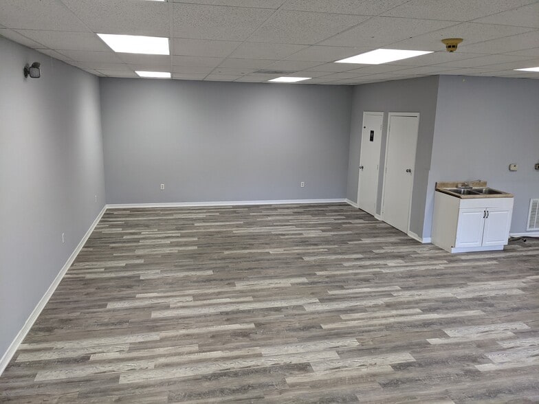 More Photos Of 832 Seven Bridge Rd, East Stroudsburg Medical For Lease