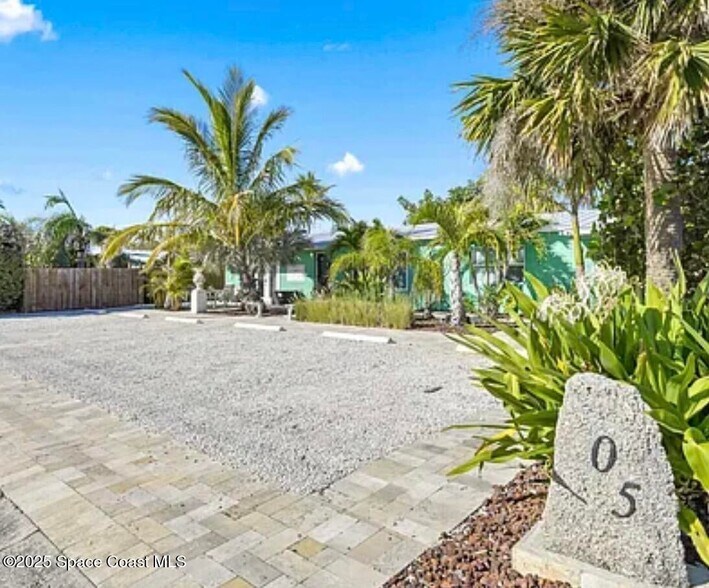 More Photos Of 105 NE 3rd St, Satellite Beach Apartments For Sale