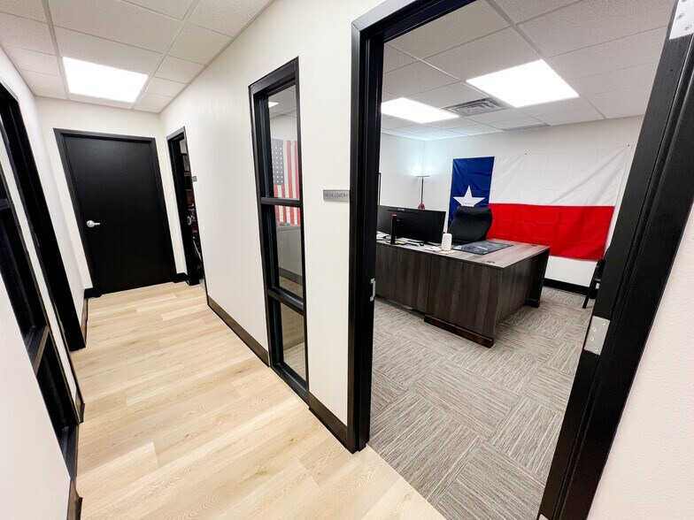 More Photos Of 808 W Indiana Ave, Midland Office For Sale
