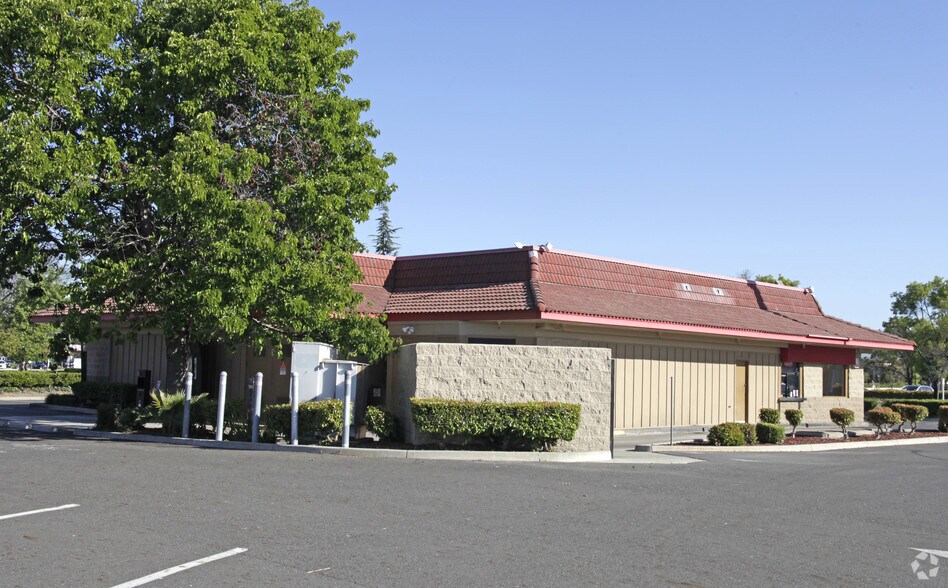 More Photos Of 39901 Balentine Dr, Newark Fast Food For Lease