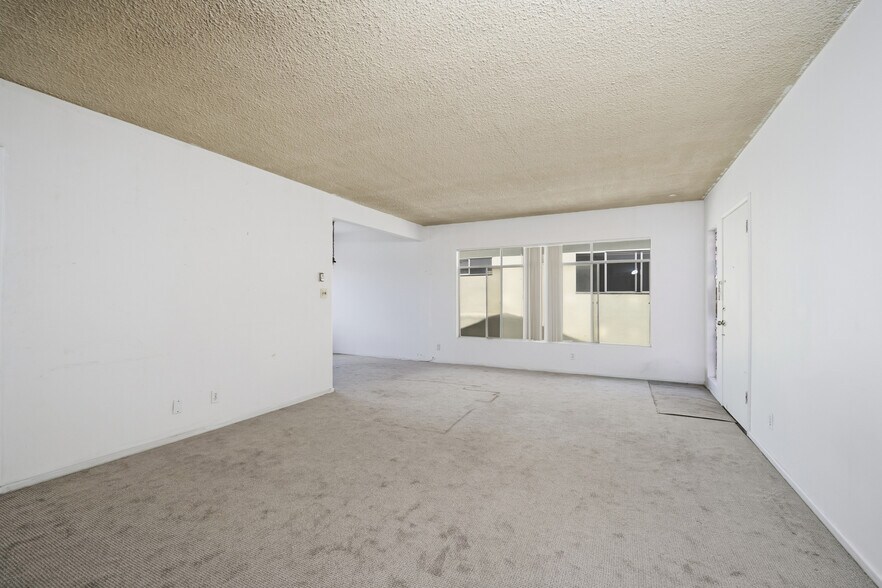 More Photos Of 1631 Granville Ave, Los Angeles Apartments For Sale