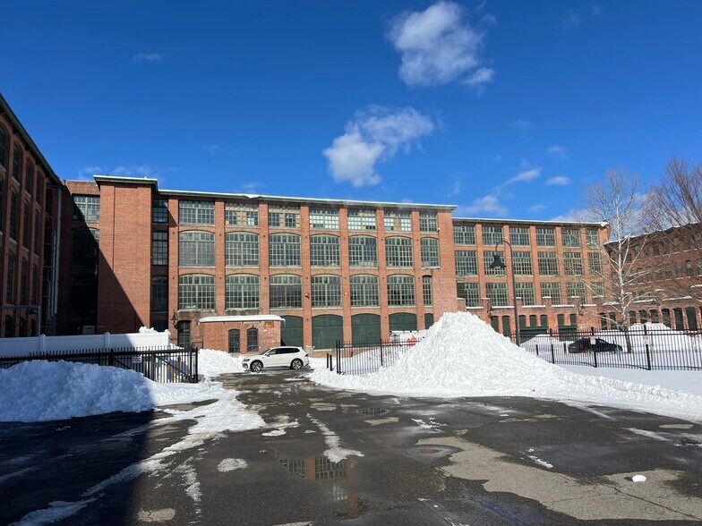 More Photos Of 1 Oak Hill Rd, Fitchburg Industrial For Sale