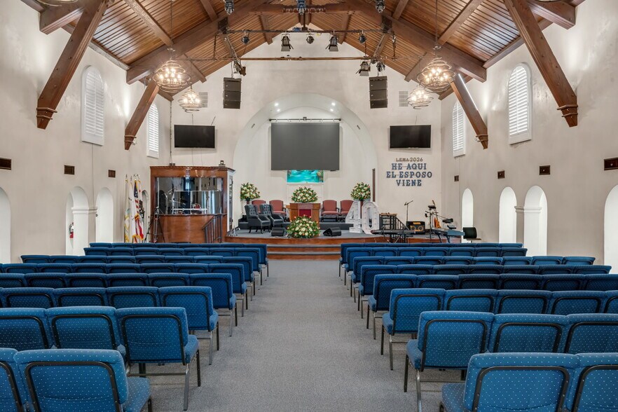 More Photos Of 1100 Lorena St, Los Angeles Religious Facility For Sale