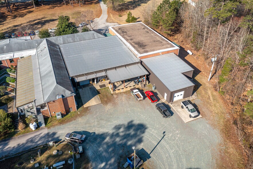 More Photos Of 1434 Farrington Rd, Apex Light Manufacturing For Sale