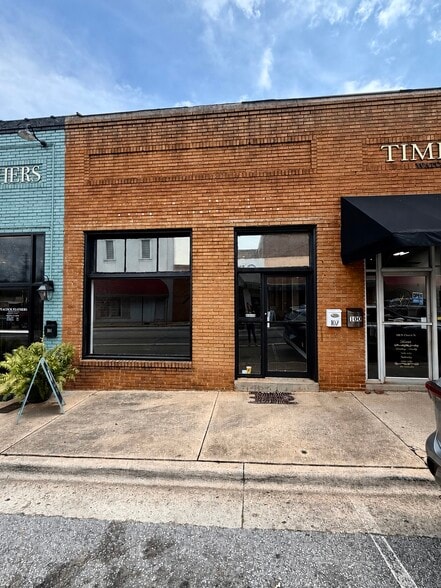 Primary Photo Of 100-104 N Church St, Thomaston Storefront For Sale