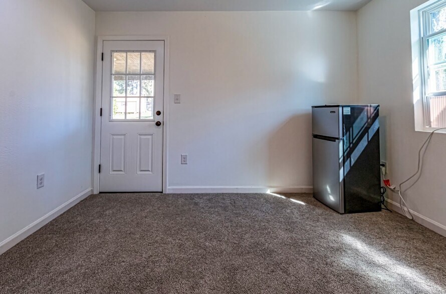 More Photos Of 229 Bishop, Livingston Apartments For Sale