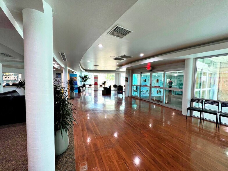 More Photos Of 6330 W Flamingo Rd, Las Vegas Medical For Lease