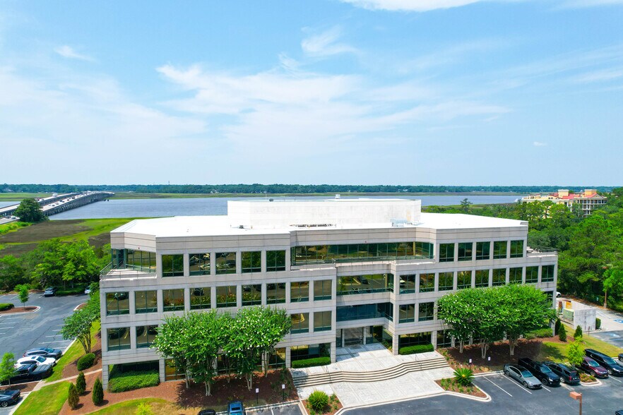 More Photos Of 4401 Belle Oaks Dr, North Charleston Office For Lease