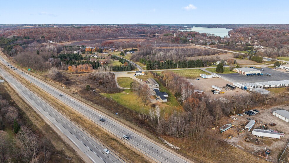 More Photos Of 4991 Arthur Rd, Slinger Hotel For Sale