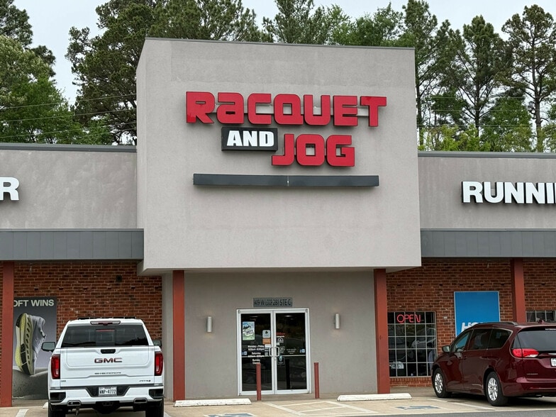 More Photos Of 1419 NW Loop 281, Longview Storefront For Sale