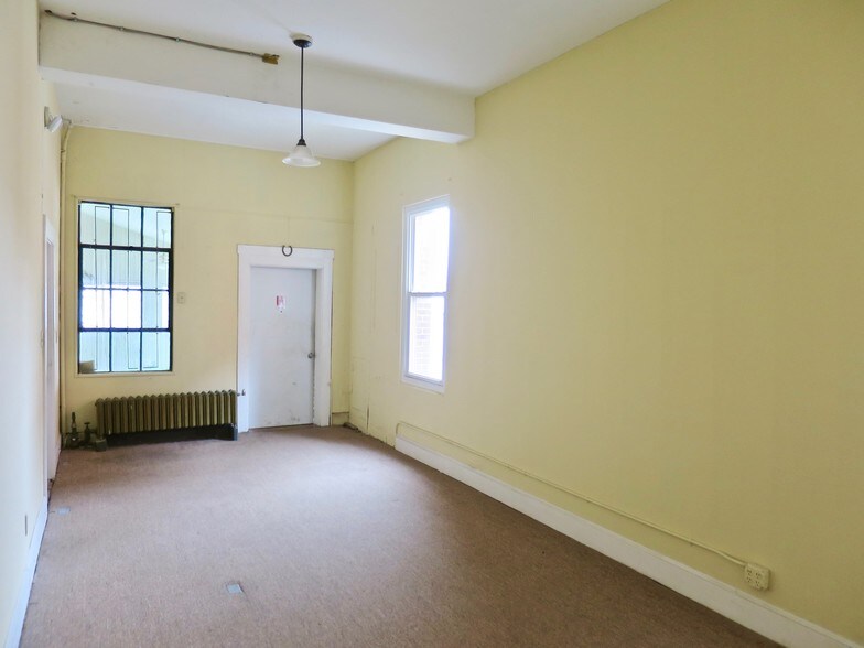 More Photos Of 1210 Main St, Hampstead Apartments For Sale