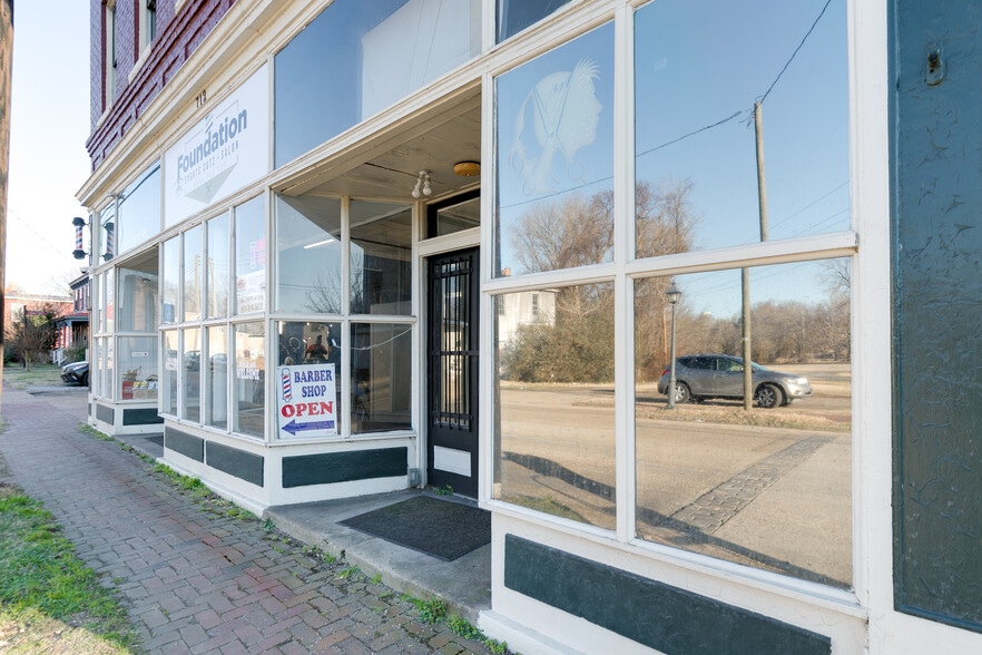 More Photos Of 712 Grove Ave, Petersburg Apartments For Sale