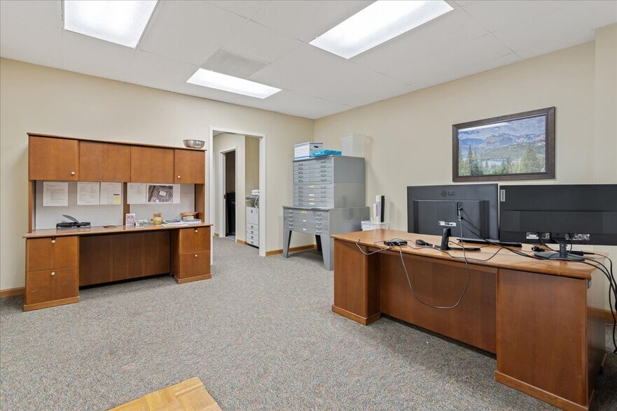 More Photos Of 1803-1807 Capitol Ave, Cheyenne Office For Sale