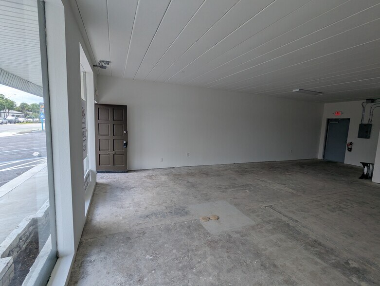 More Photos Of 6817 Central Ave, Saint Petersburg Storefront Retail Office For Lease