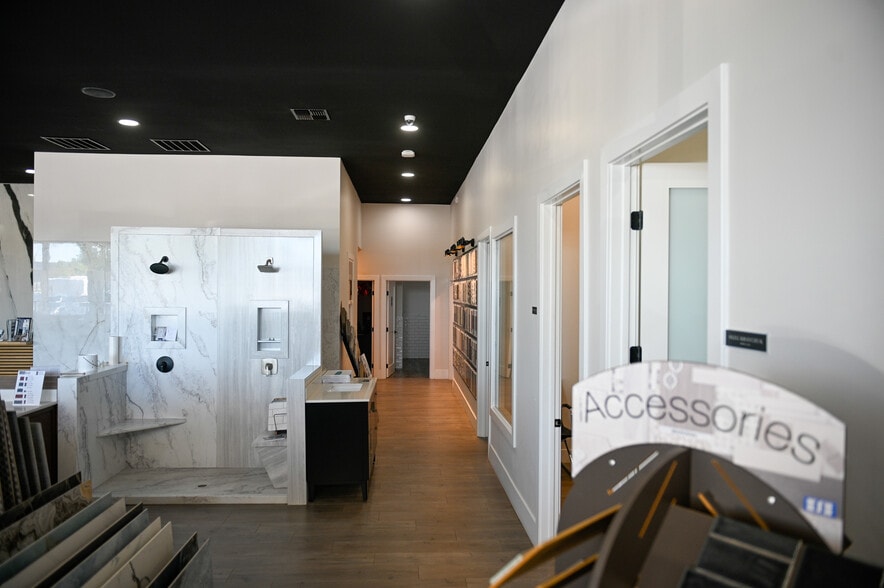 More Photos Of 5201 Auburn Blvd, Sacramento Freestanding For Sale