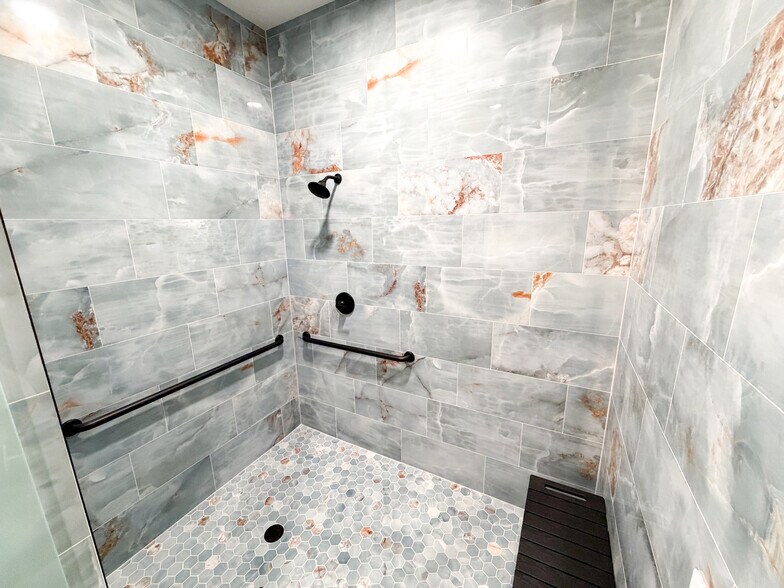 More Photos Of 5400 Frio Dr, Midland General Retail For Sale