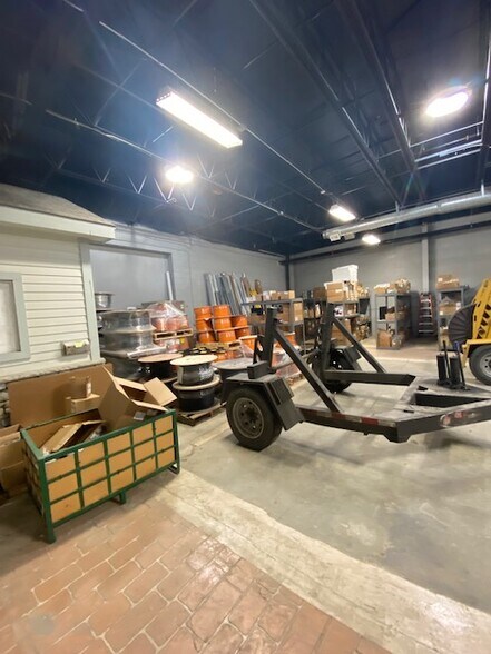 More Photos Of 9840 S 27th St, Oak Creek Industrial For Sale