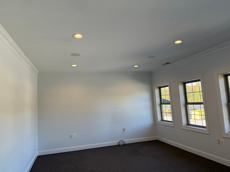 More Photos Of 8211 Baltimore Annapolis Blvd, Pasadena Light Distribution For Lease