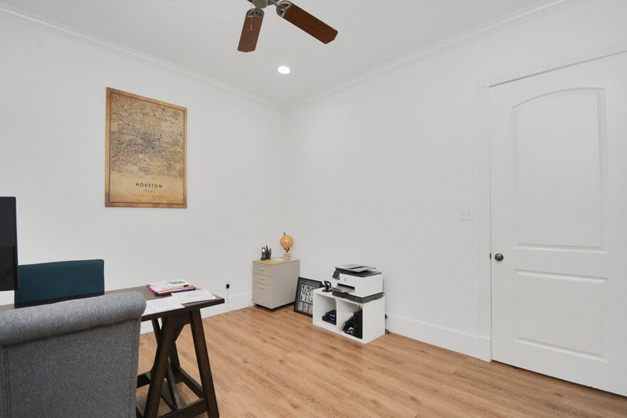 More Photos Of 12824 Willow Centre Dr, Houston Medical For Sale