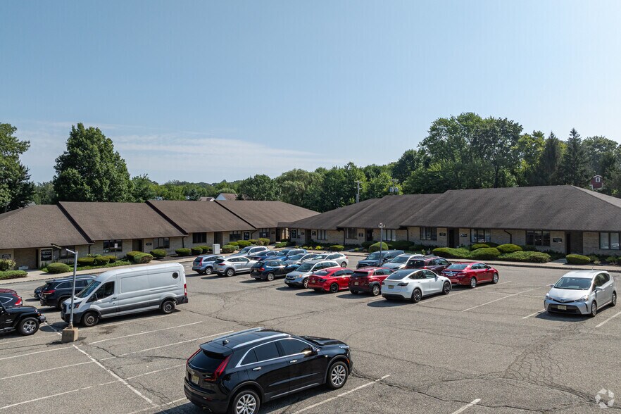 More Photos Of 121 Center Grove Rd, Randolph Medical For Lease
