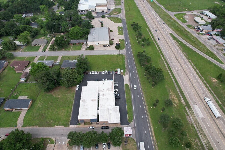 More Photos Of 200 Shannon Rd W, Sulphur Springs Storefront For Lease