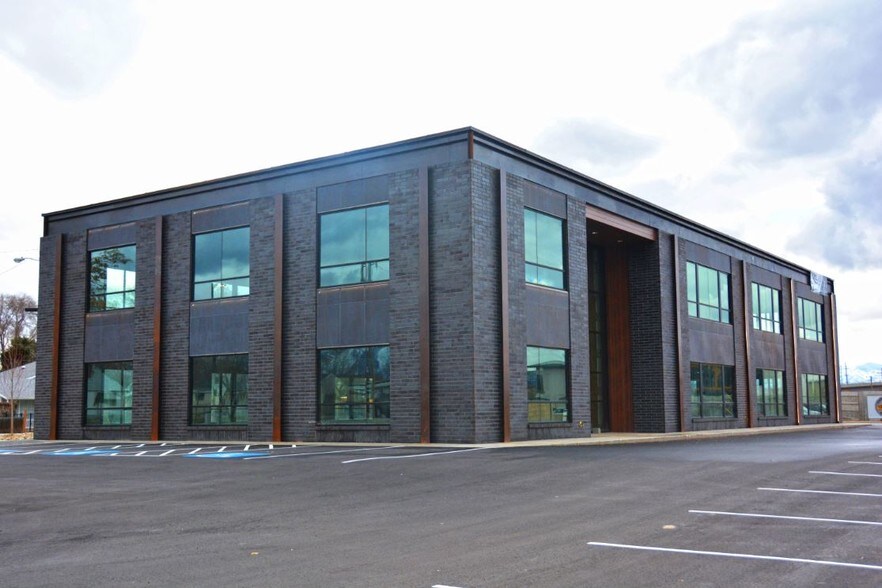 More Photos Of 5343 S Woodrow St, Murray Medical For Lease