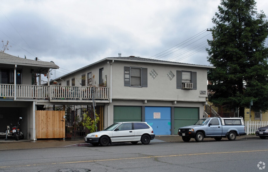 More Photos Of 2401-2409 24th St, Sacramento Apartments For Sale