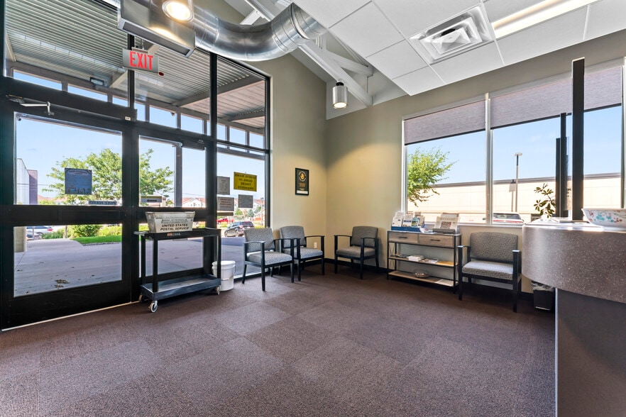 More Photos Of 2200 2nd St SW, Rochester Office For Sale