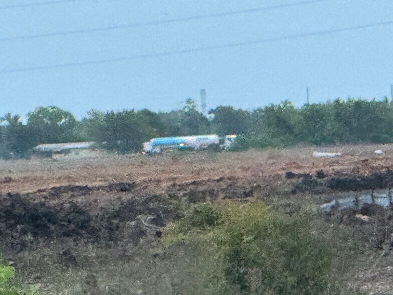 More Photos Of 20025 County Road 48, Rosharon Land For Sale