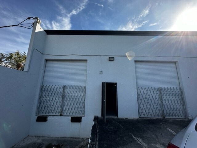 More Photos Of 2501 Westgate, West Palm Beach Light Manufacturing For Lease
