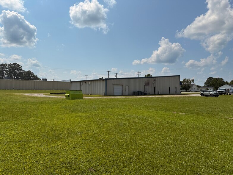 More Photos Of 1985 W Main St, Williamston Warehouse For Sale