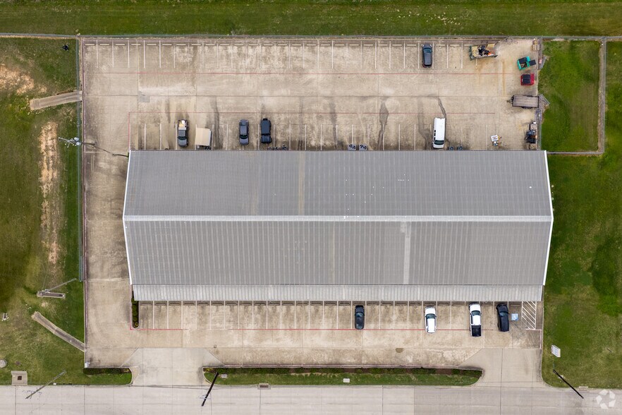 More Photos Of 16333 Mueschke Rd, Cypress General Retail For Lease