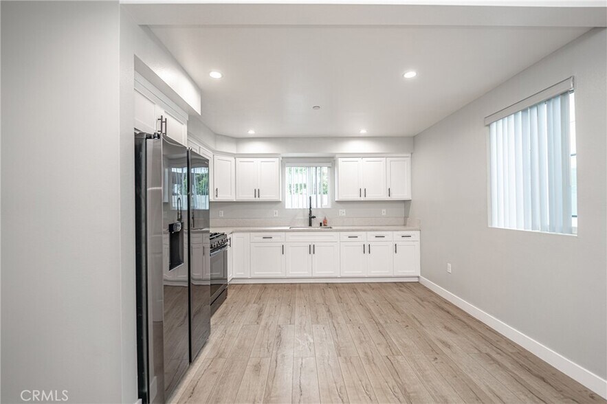 More Photos Of 433 W Gage Ave, Los Angeles Multifamily For Sale