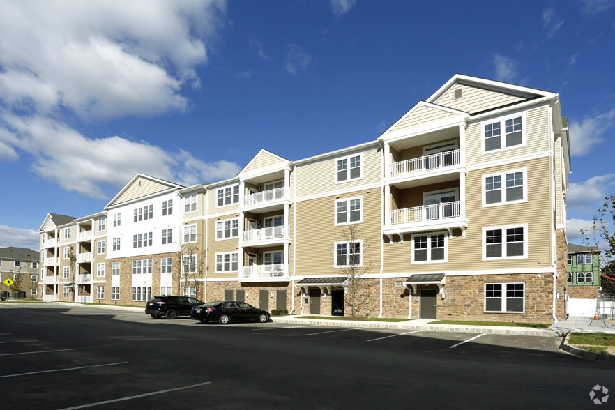 Primary Photo Of 3000 Goldfinch Blvd, Princeton Apartments For Lease