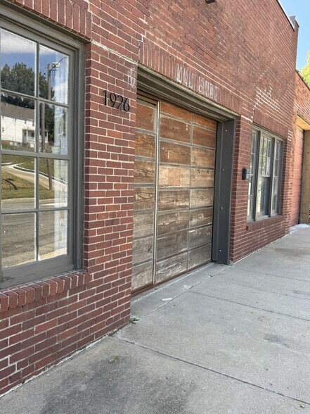 More Photos Of 1926 Howard St, Saint Joseph Industrial For Lease