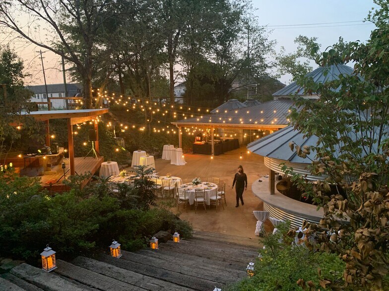 More Photos Of 141 E Carolina Ave, Memphis Restaurant For Sale