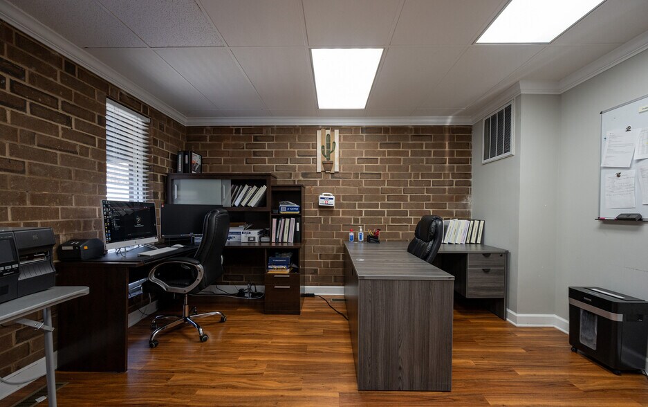 More Photos Of 1941 Haw River Hopedale Rd, Burlington Warehouse For Sale
