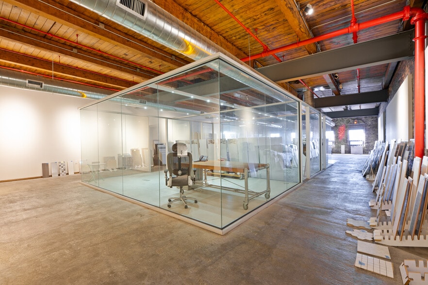 More Photos Of 488-500 Mulberry St, Newark Warehouse For Lease