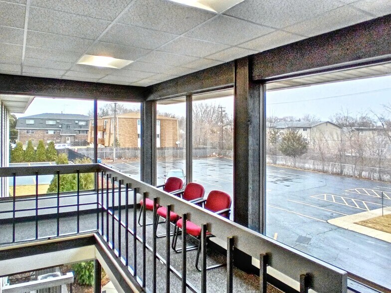More Photos Of 2435 W Glenwood Ave, Joliet Office For Sale